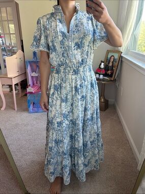 Max studio dress. Fits M